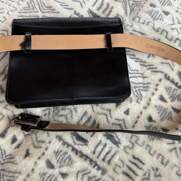Calvin Klein Emblem CK Logo Women's Casual Fashion Removable Black Belt Bag NWT - Picture 9 of 13